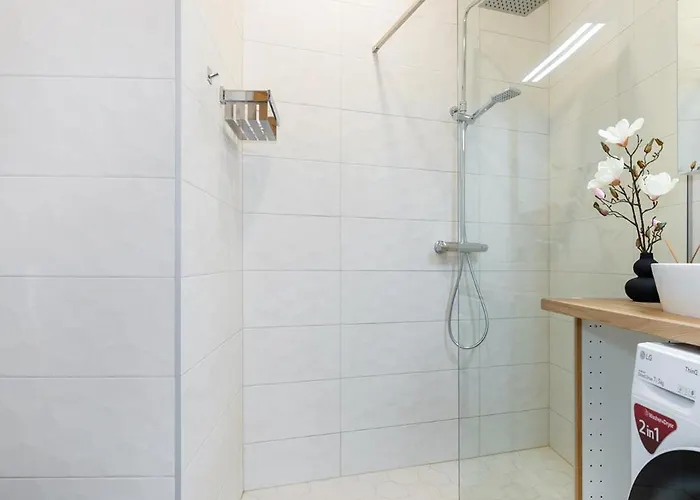 Bronze Colour In Centre