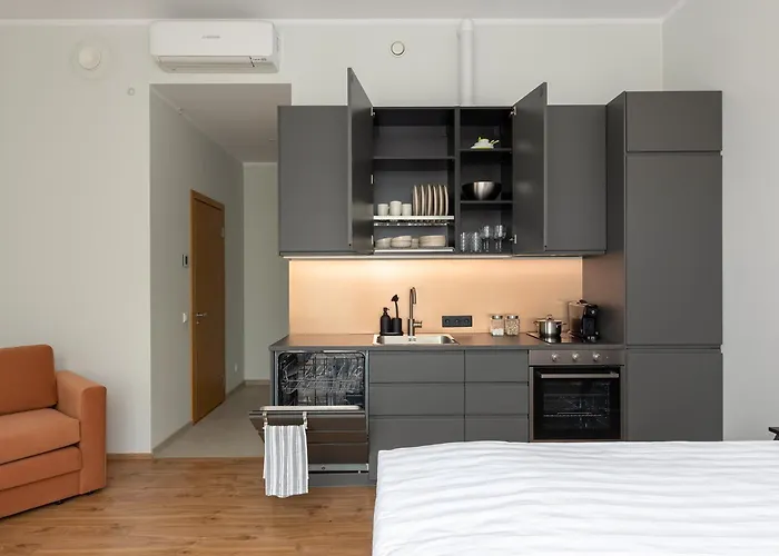 Bronze Colour In Centre