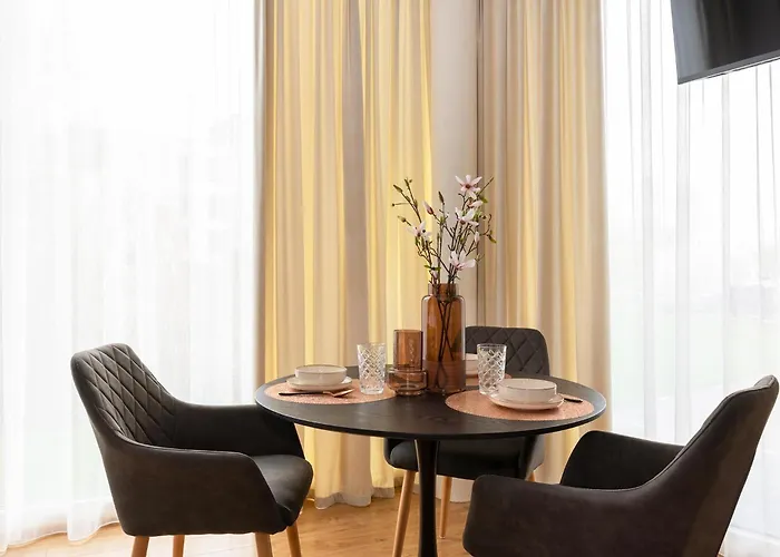 Bronze Colour In Centre Tartu