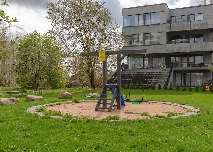 Bronze Colour In Centre * Tartu